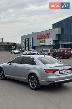 Седан Audi A4 2016 в 