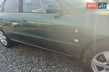 Седан Audi A4 1996 в 