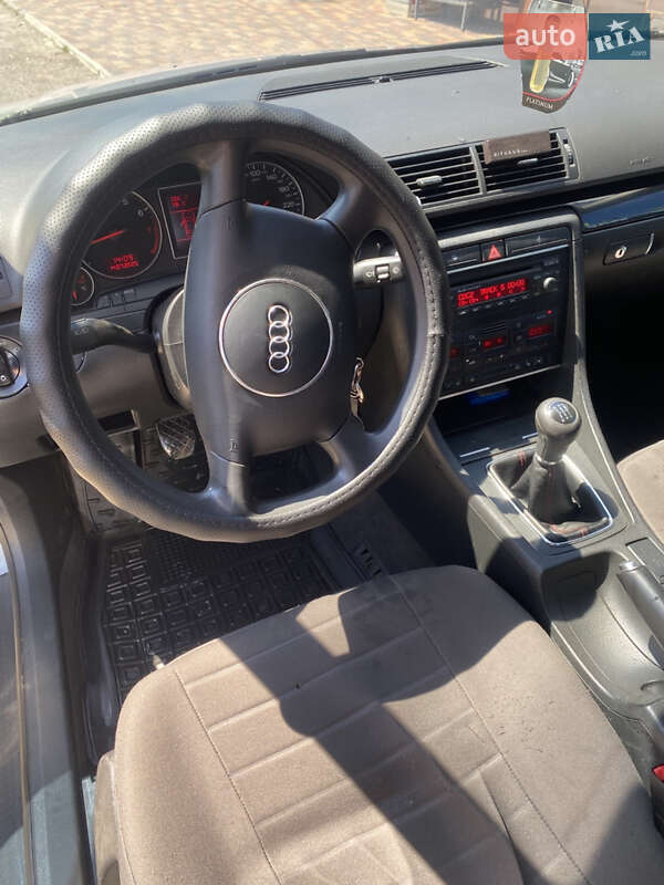 Седан Audi A4 2002 в Харькове