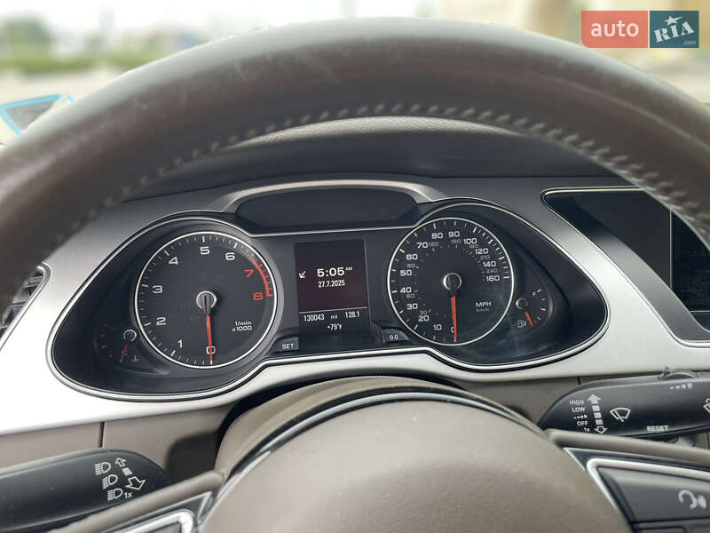 Седан Audi A4 2015 в Киеве