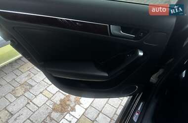 Седан Audi A4 2012 в Новгород-Северском