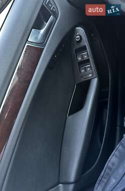Седан Audi A4 2012 в Новгород-Северском