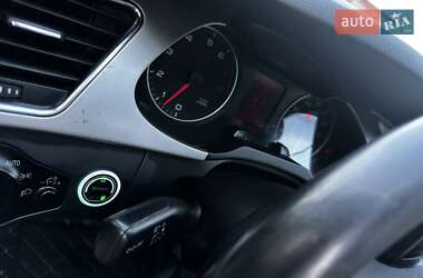 Седан Audi A4 2012 в Новгород-Северском