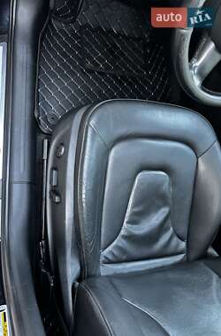 Седан Audi A4 2012 в Новгород-Северском