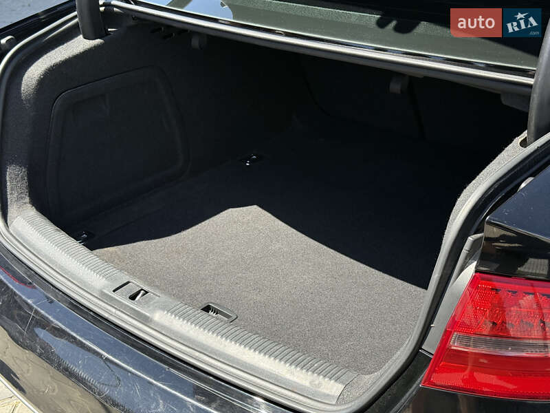 Седан Audi A4 2014 в Золочеве