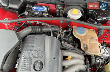 Седан Audi A4 1998 в 