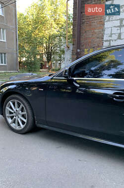 Седан Audi A4 2015 в 