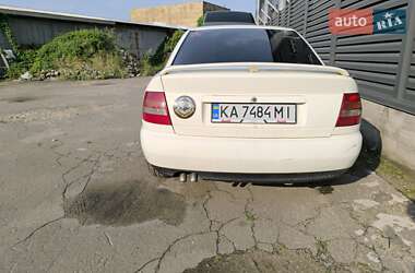 Седан Audi A4 1998 в 