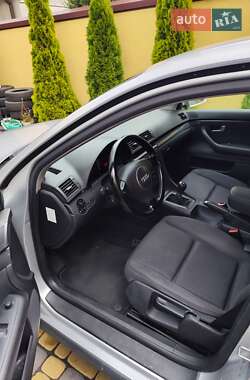 Седан Audi A4 2004 в 