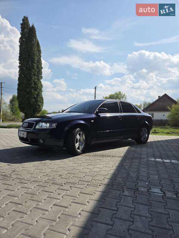 Седан Audi A4 2001 в Ровно