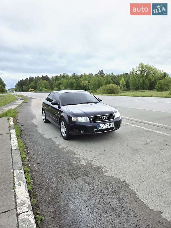 Седан Audi A4 2001 в Ровно
