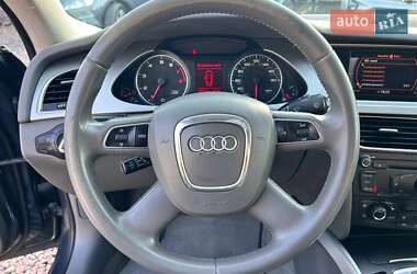Седан Audi A4 2011 в 