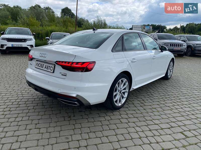 Седан Audi A4 2023 в Львове