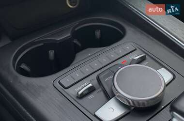 Седан Audi A4 2017 в 