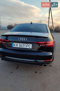 Седан Audi A4 2016 в 
