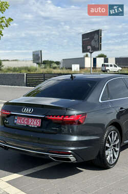 Седан Audi A4 2021 в 