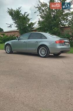 Седан Audi A4 2010 в 