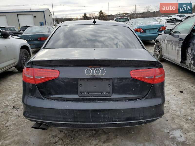 Седан Audi A4 2015 в Львове
