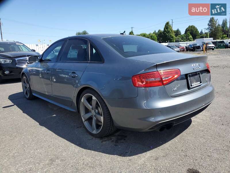 Седан Audi A4 2014 в Львове