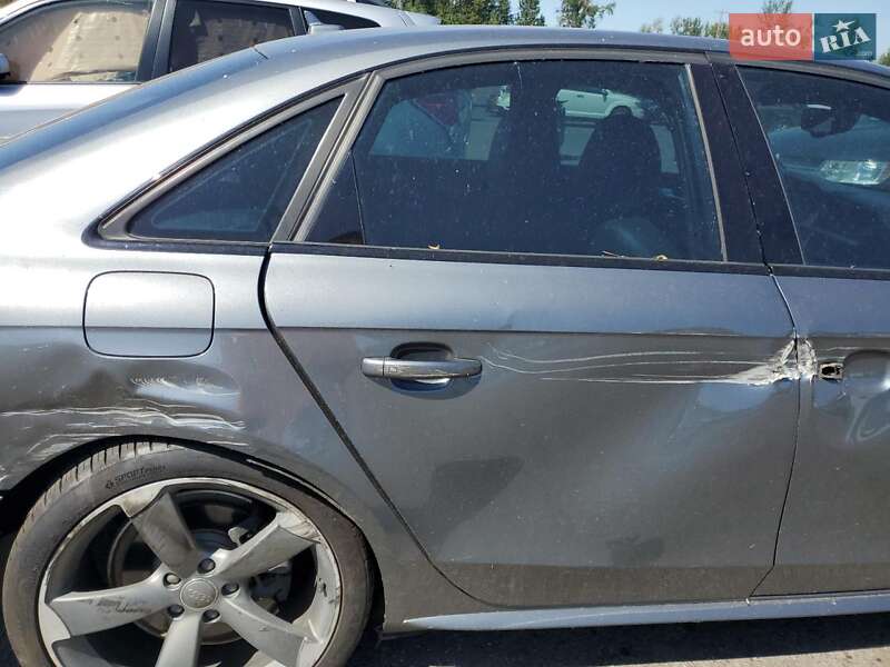 Седан Audi A4 2014 в Львове