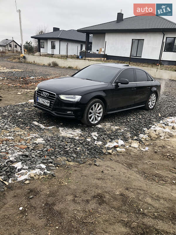 Audi A4 2014