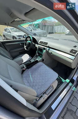 Седан Audi A4 2005 в 