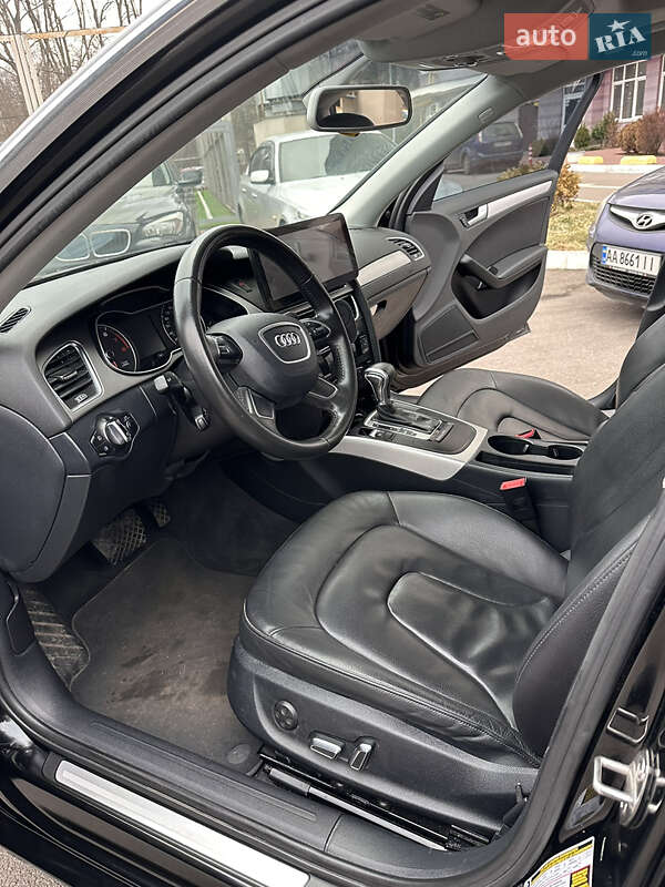 Седан Audi A4 2013 в Киеве