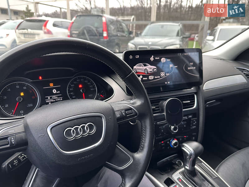 Седан Audi A4 2013 в Киеве