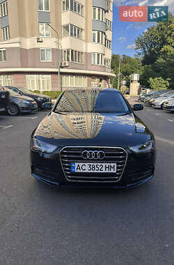 Седан Audi A4 2013 в 