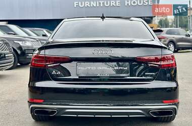 Седан Audi A4 2018 в 