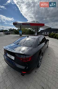 Седан Audi A4 2018 в 