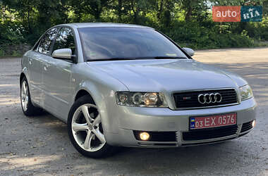 Седан Audi A4 2004 в Корсуне-Шевченковском