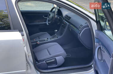 Седан Audi A4 2004 в 