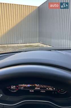 Универсал Audi A4 2018 в 