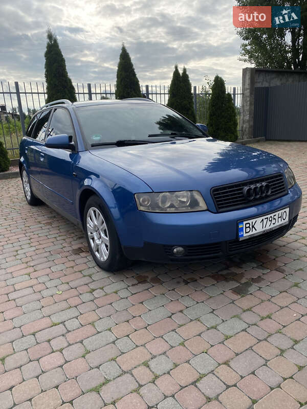 Универсал Audi A4 2001 в Сарнах