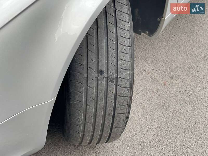 Седан Audi A4 2005 в Луцке