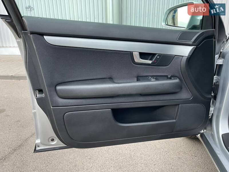 Седан Audi A4 2005 в Луцке