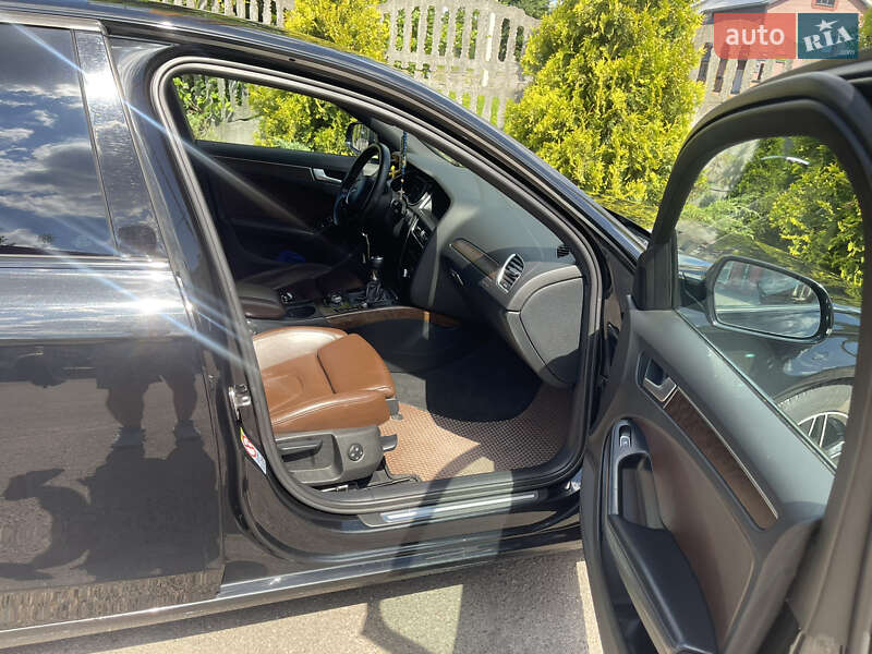 Седан Audi A4 2013 в Шептицькому