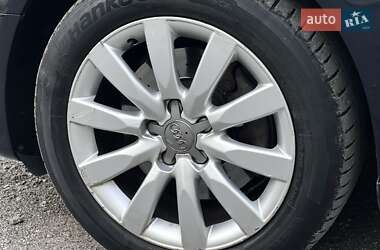 Седан Audi A4 2011 в 