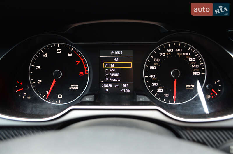 Седан Audi A4 2012 в Киеве