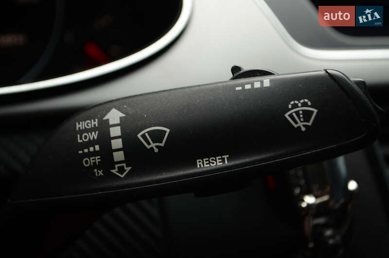 Седан Audi A4 2012 в Киеве