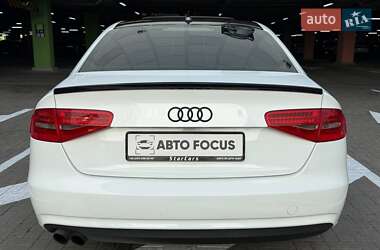 Седан Audi A4 2012 в 