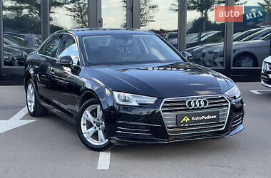 Седан Audi A4 2016 в Киеве