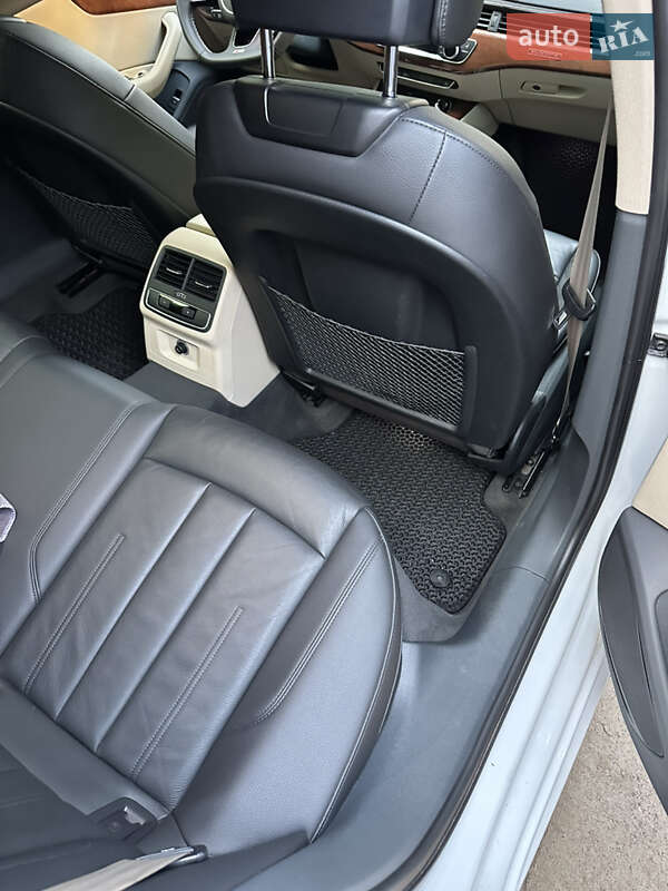 Седан Audi A4 2018 в Киеве фото 15 Седан Audi A4 2018 в Киеве