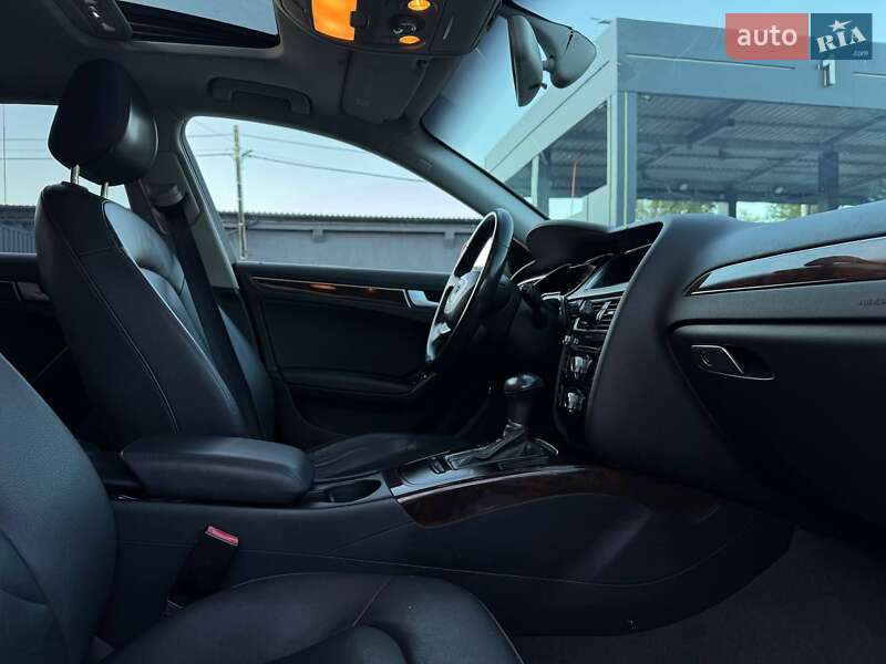 Седан Audi A4 2013 в Житомире