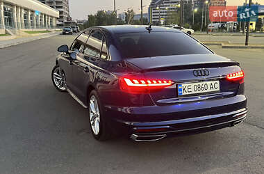 Седан Audi A4 2020 в 