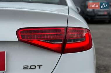 Седан Audi A4 2012 в 