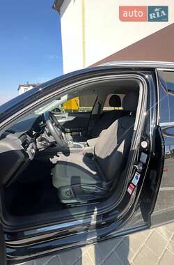 Универсал Audi A4 2018 в 