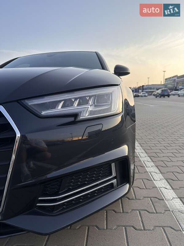 Седан Audi A4 2017 в Киеве