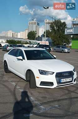 Седан Audi A4 2019 в 